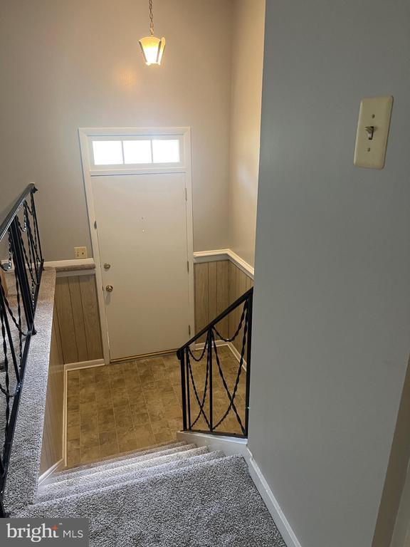 Building Photo - 6854 Arbor Ln
