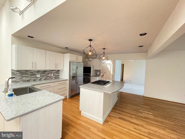 Building Photo - 26 Cannon Bluff Dr