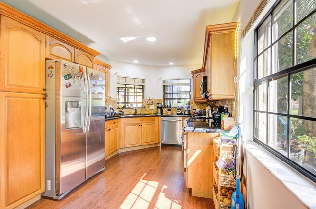 Building Photo - 18258 Covina Way