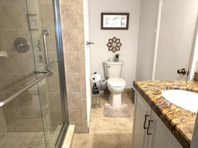 Building Photo - 1629 Riverview Rd