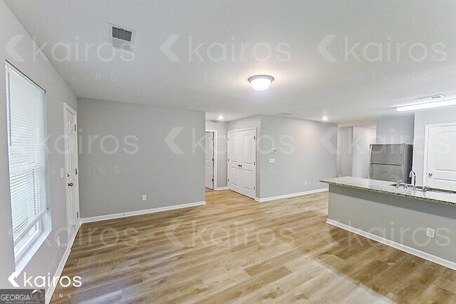 Building Photo - 236 Fox Chase Wy