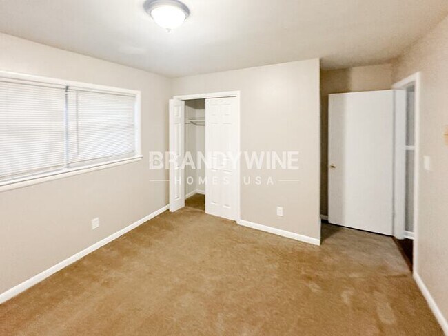 Building Photo - 2764 Scenic Terrace