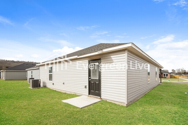 Building Photo - 2623 E Meramec St