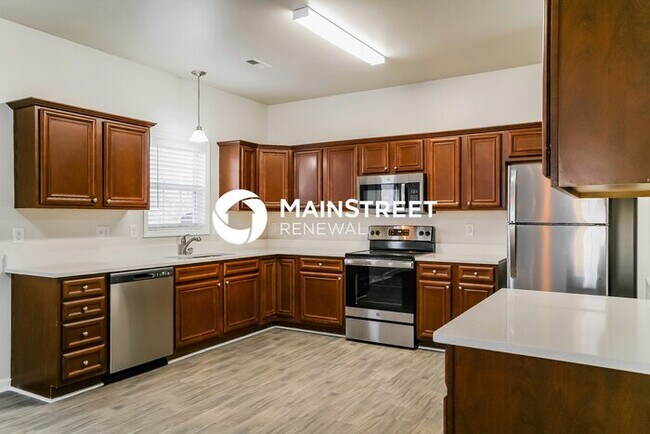 Building Photo - 4 Bedroom Pet-Friendly Home in KNIGHTDALE, NC with Main Street Renewal
