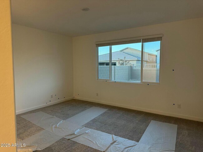 Building Photo - 3300 E Ranchhand Dr