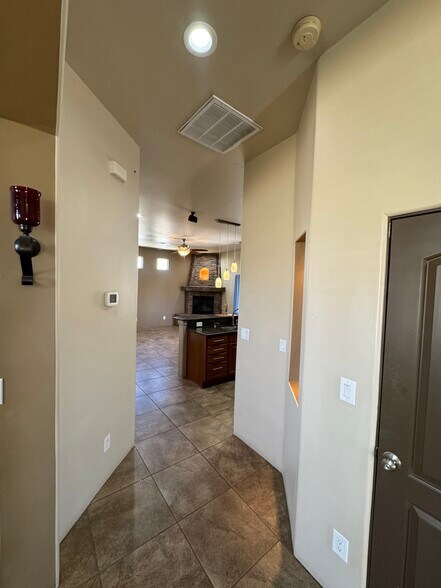 Building Photo - 4600 6th St NW