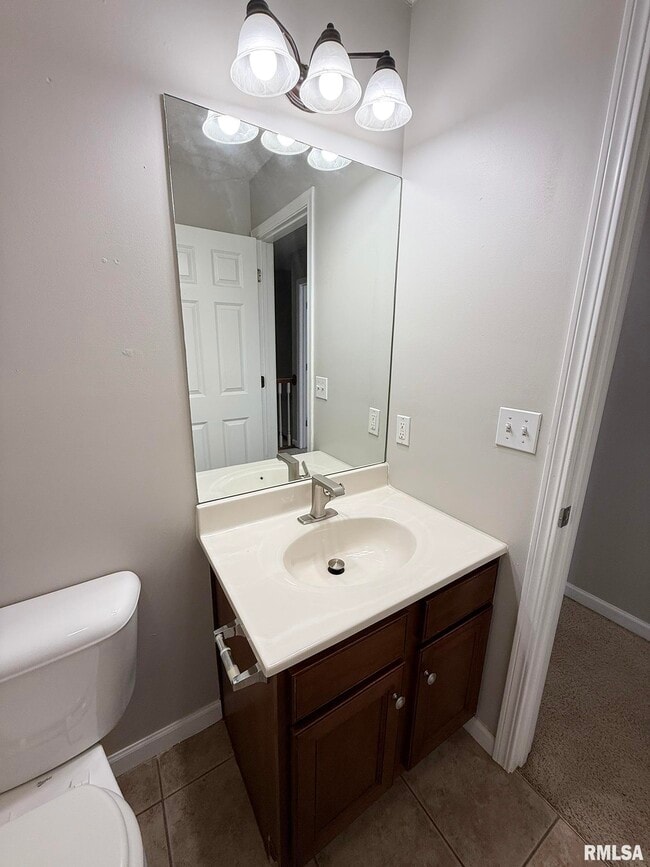 Building Photo - 2119 W Miners Dr