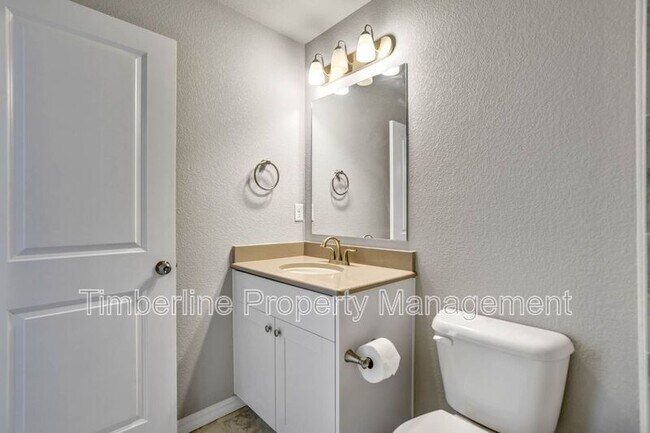 Building Photo - 7824 Woodmen Center Heights