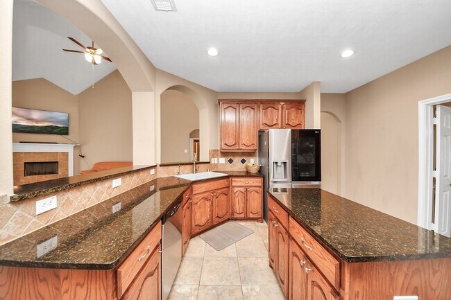 Building Photo - 706 River Delta Ln