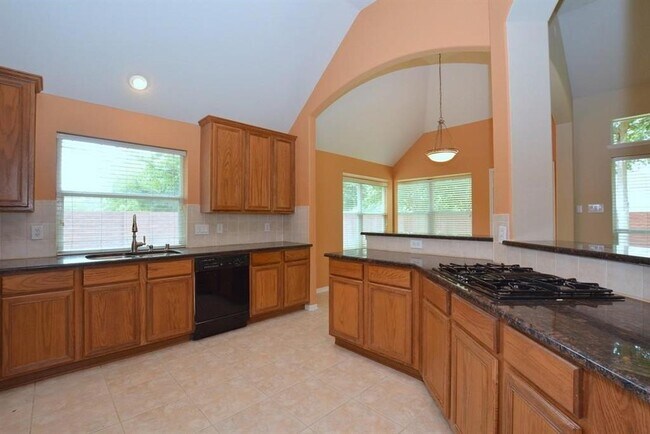 Building Photo - 1523 Stone Canyon Dr