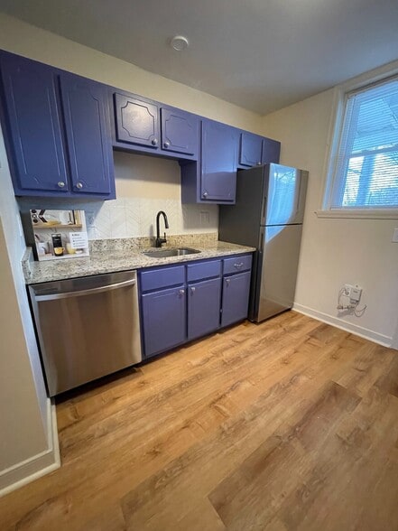 Building Photo - 411 Gilmer St