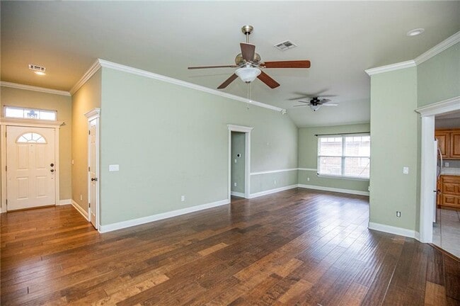 Building Photo - 3800 SE 8th St