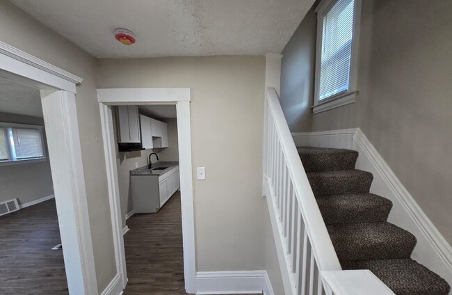 Building Photo - Renovated 3-Bedroom Home – We Welcome Sect...