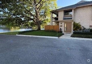 Building Photo - 148 Wimbledon Lakes Dr
