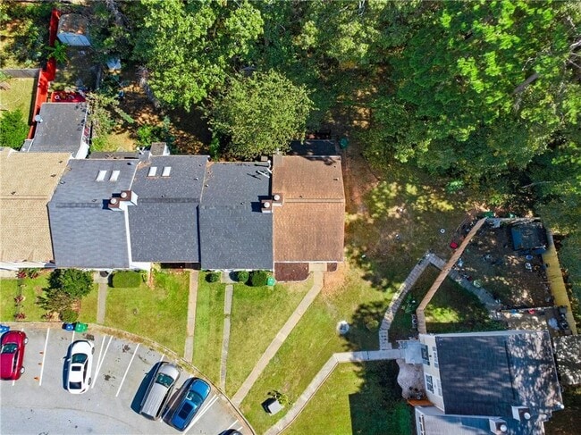 Building Photo - 5651 Wells Cir