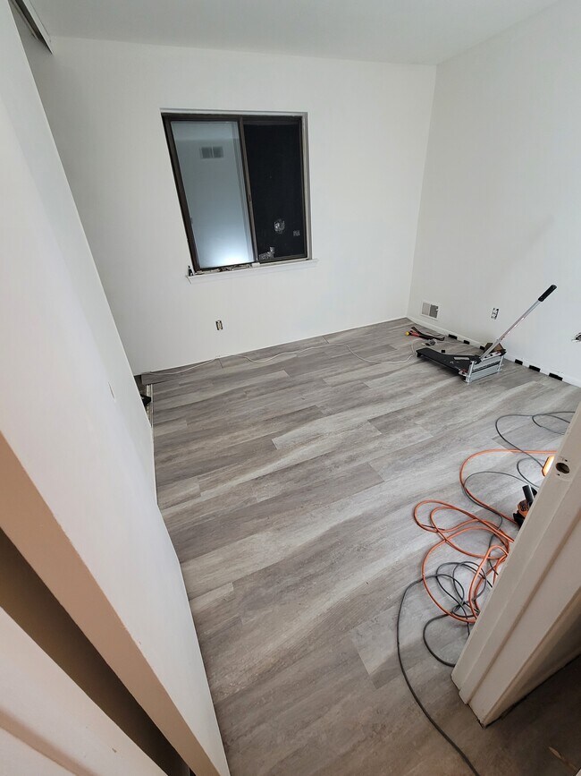 Building Photo - 1303 Morris Ct