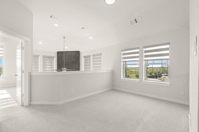 Building Photo - 6579 Scarlet Pond Ln