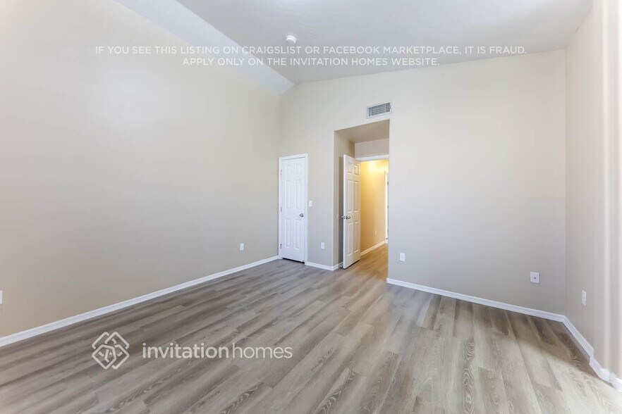 Building Photo - 20850 N 7th Pl