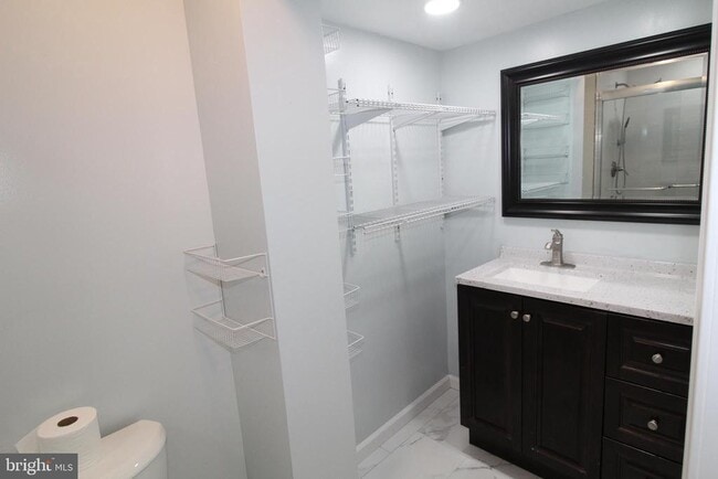 Building Photo - 10089 Bunker Woods Ct