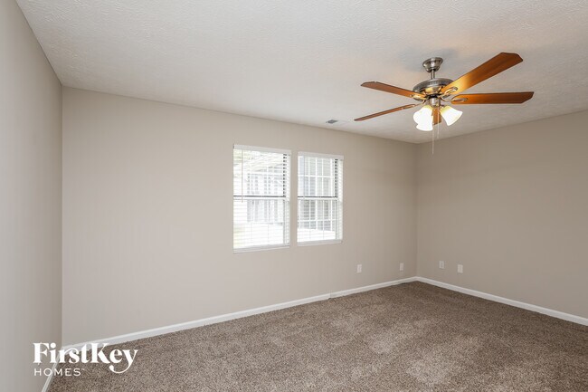 Building Photo - 3920 Valleybrook Ct