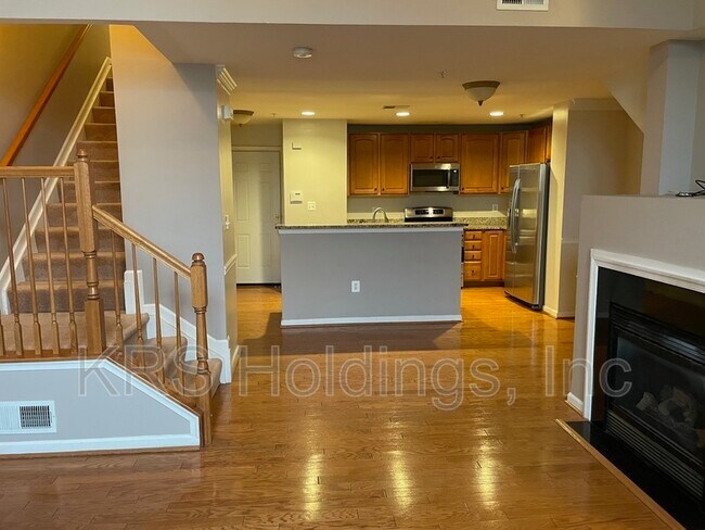 Building Photo - 14217 St Germain Dr