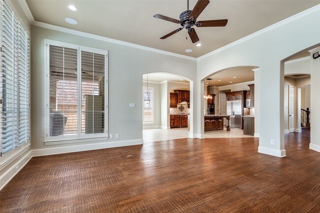 Building Photo - 901 Sandy Trail