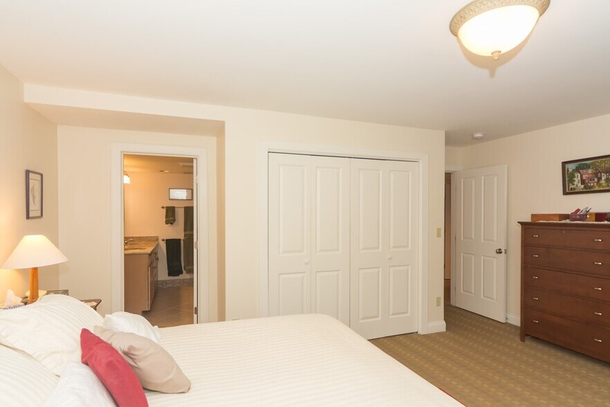 Building Photo - 53 Winslow Rd