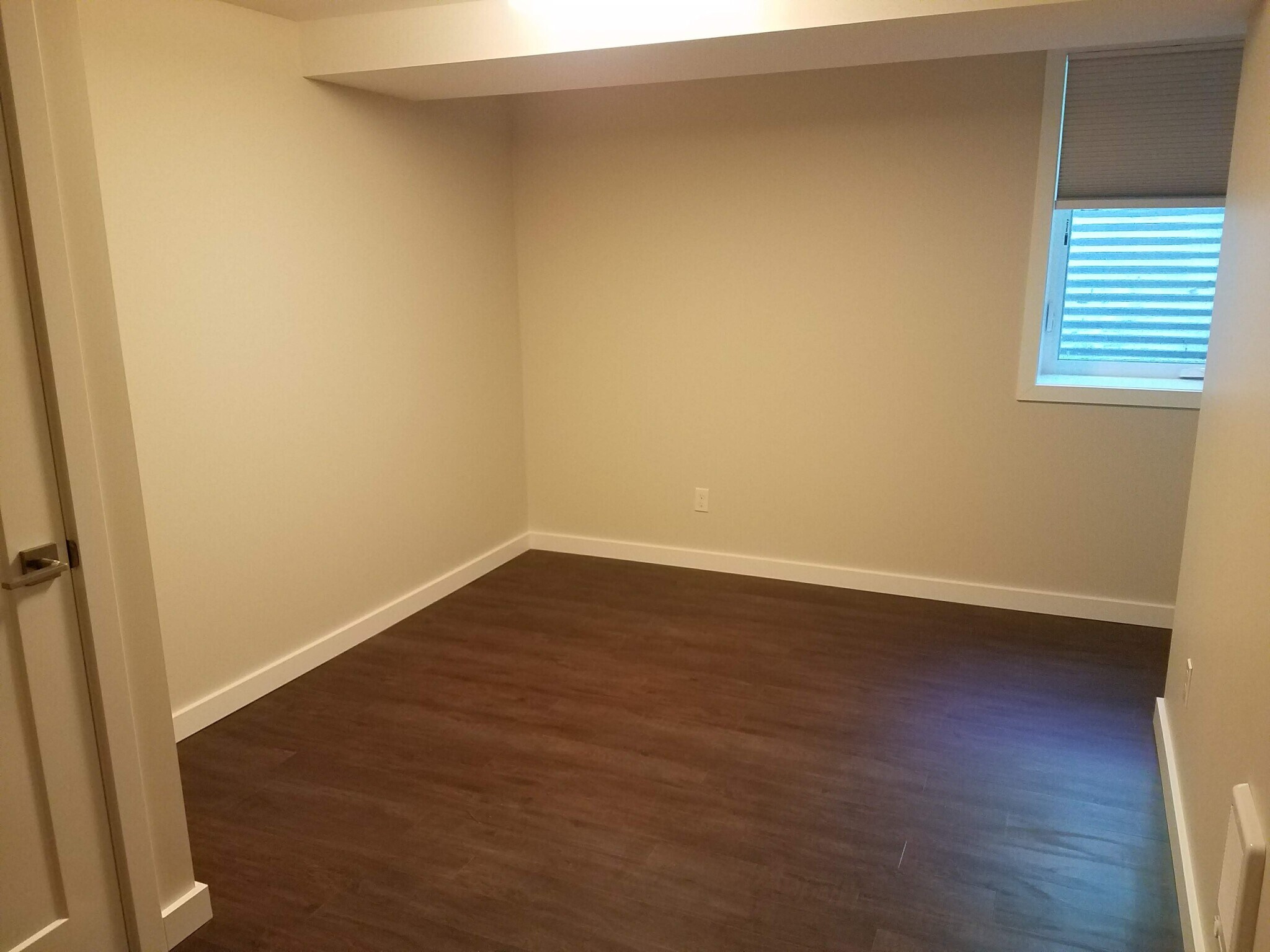 Large bedroom with egress window - 1610 SW Freeman St