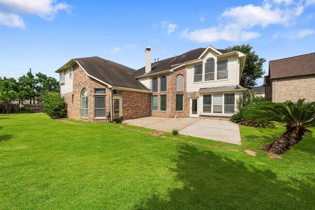 Building Photo - 6026 Briar Hill Ct