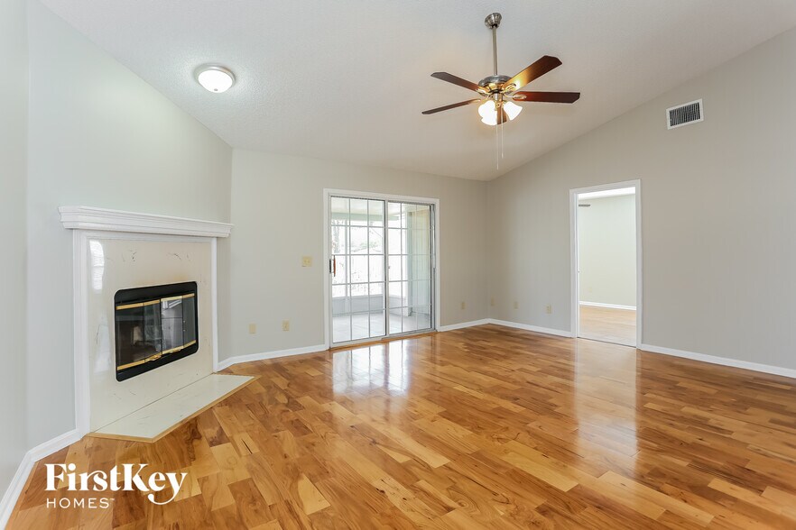 Building Photo - 8047 Queensferry Ln