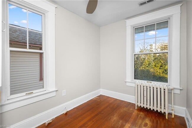 Building Photo - 4600 Colonial Ave