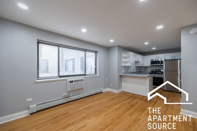 Building Photo - 6954 N Sheridan Rd