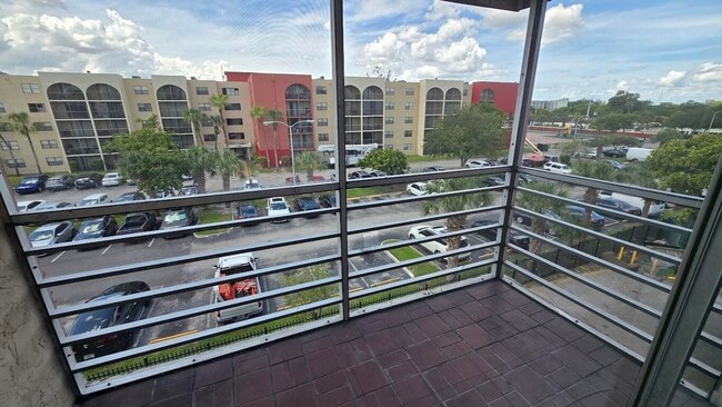 Building Photo - 2800 NW 56th Ave