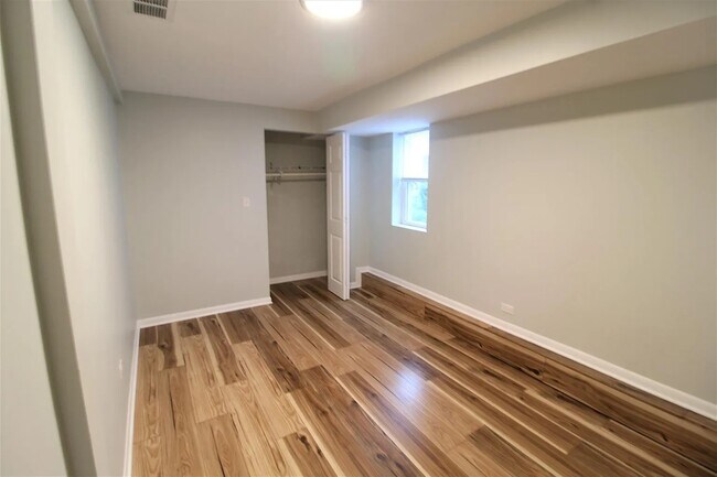 Building Photo - 2731 W St Georges Ct