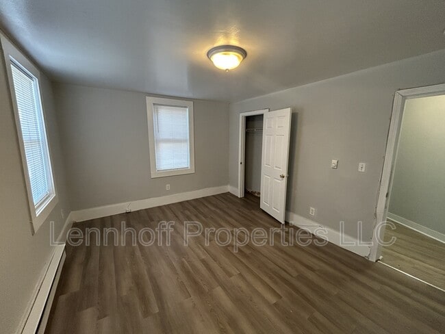 Building Photo - 145 Water St