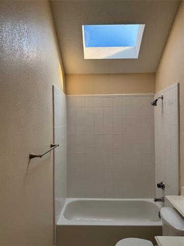 Building Photo - 416 Hoover Dr