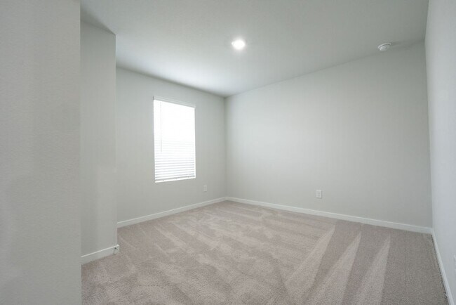 Building Photo - 8015 Heroes Hall Dr