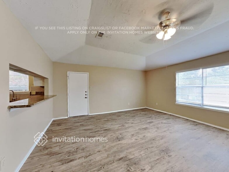 Building Photo - 2818 Mayflower Landing Ct