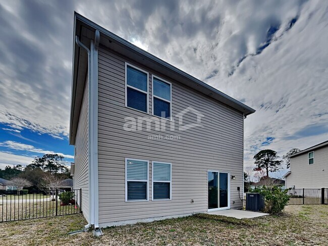 Building Photo - 205 W Jayce Wy