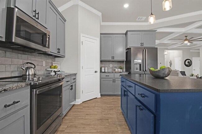 Building Photo - 5404 Black Horse