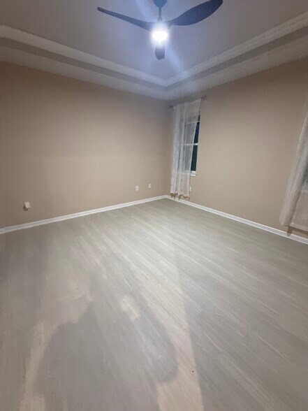Building Photo - 10288 Bonavie Cove Dr