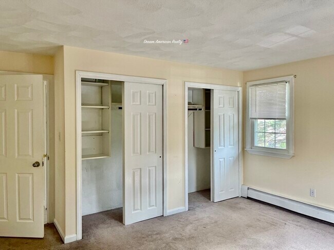 Building Photo - 5 Kenmar Dr