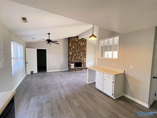 Building Photo - 1501 Westview Dr NW