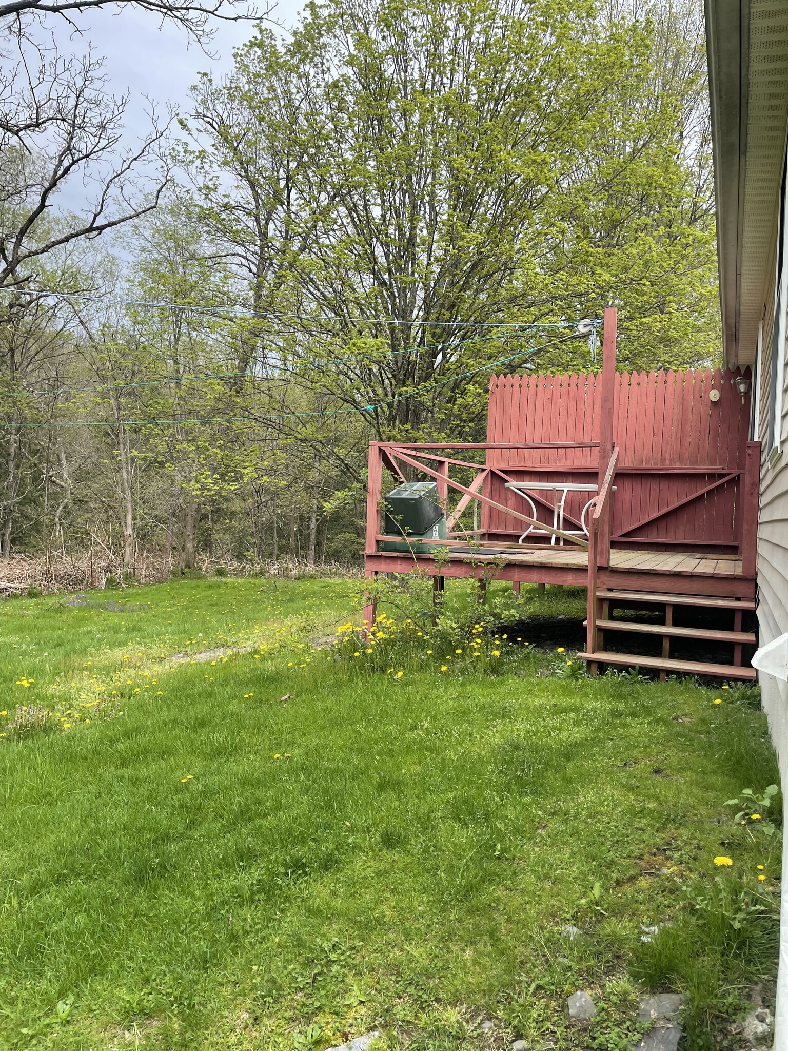 Back yard and deck - 677 Valley Rd