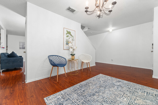 Building Photo - 10646 Manor Creek