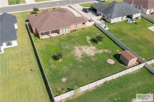 Building Photo - 2014 Thacker Ln