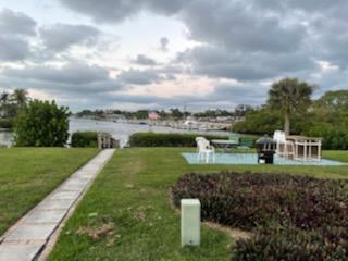 Building Photo - 725 Hummingbird Way