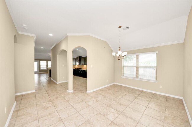Building Photo - 2439 Dark Elm Dr