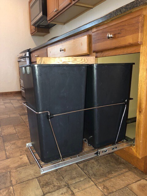 Building Photo - 1204 S Jefferson St