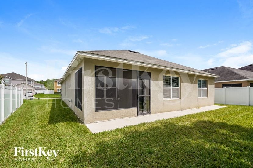 Building Photo - 16736 Citrus Pkwy